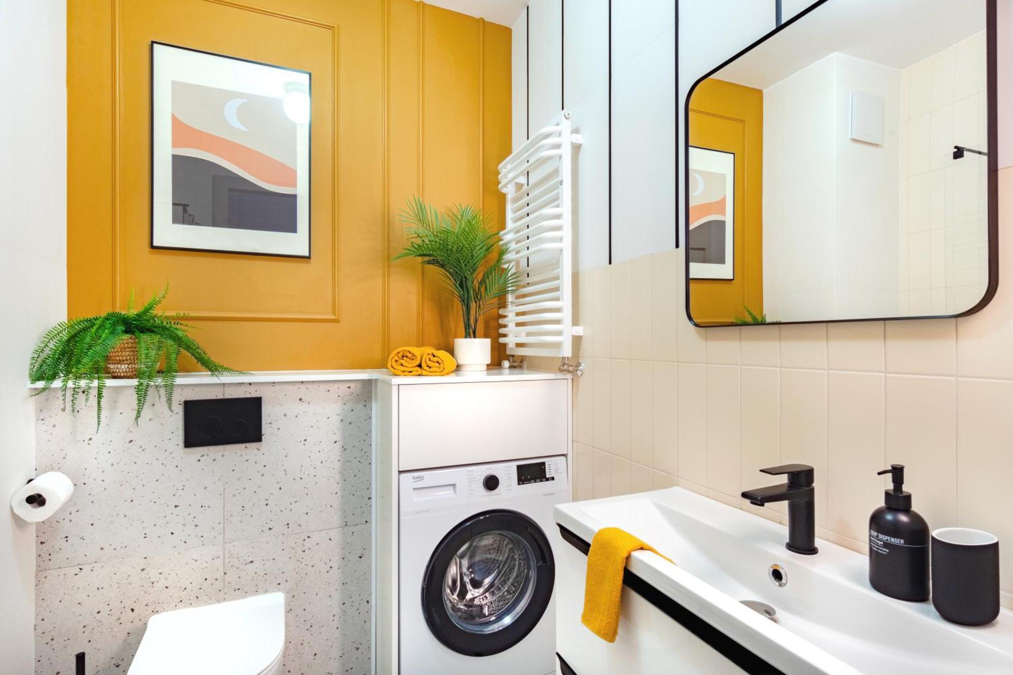 Colour House Apartment กดัญสก์ ภายนอก รูปภาพ