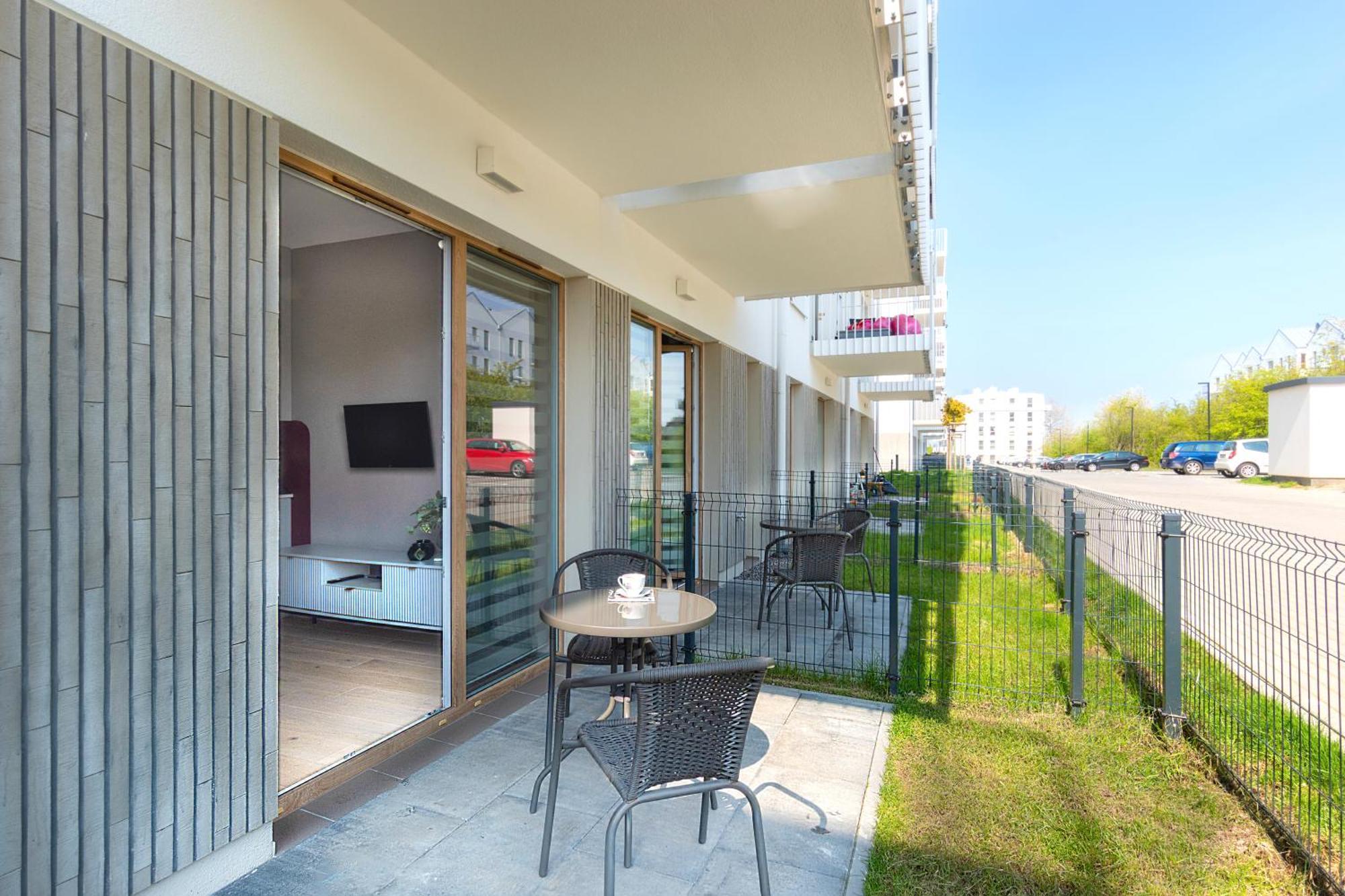 Colour House Apartment กดัญสก์ ภายนอก รูปภาพ